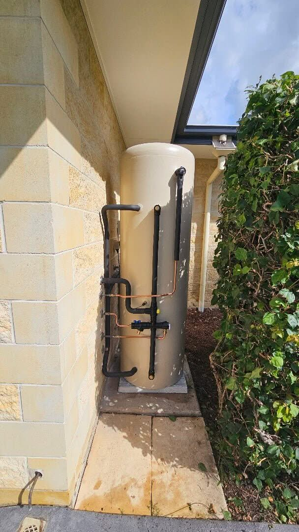 Reclaim CO2 160L Stainless Steel (REHP-CO2- 160SST) Heat Pump Hot Water System Installed - JR Gas and Water