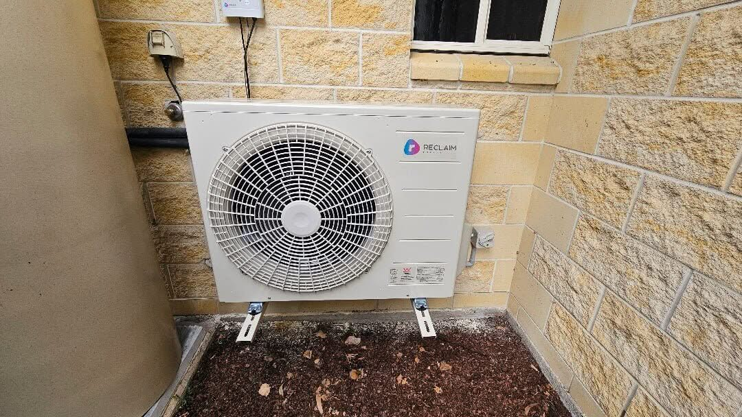 Reclaim CO2 160L Stainless Steel (REHP-CO2- 160SST) Heat Pump Hot Water System Installed - JR Gas and Water