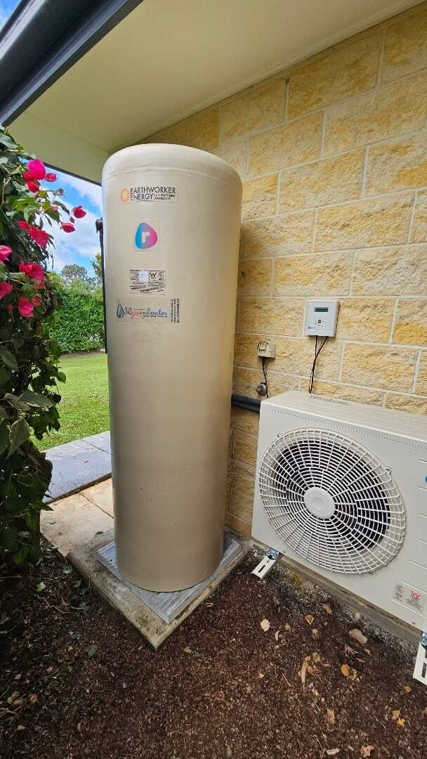 Reclaim CO2 160L Stainless Steel (REHP-CO2- 160SST) Heat Pump Hot Water System Installed - JR Gas and Water